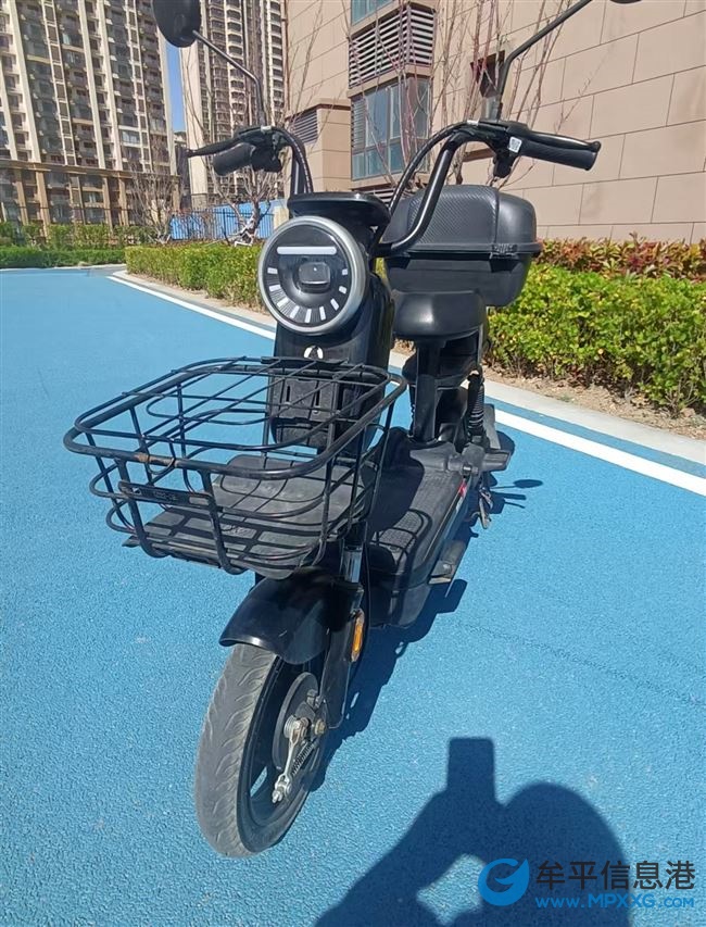 出售愛(ài)瑪電動(dòng)車
