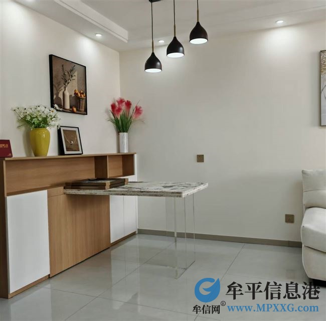 出售龍湖聽藍(lán)灣電梯房，精裝未住，可貸款可議價(jià)
